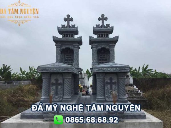 Mộ đá công giáo 2 mái đá xanh đen hình thánh giá S644E481CFC8B