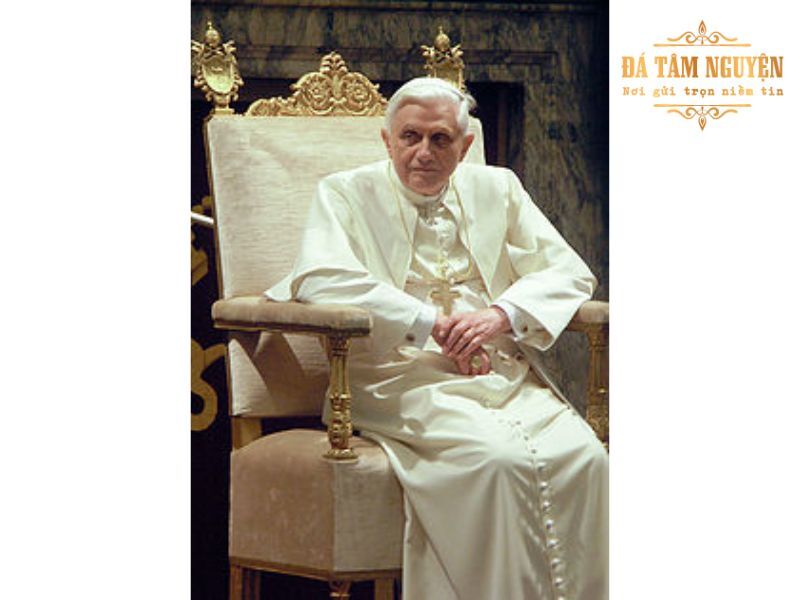 Giáo hoàng là lãnh đạo tối cao của Giáo hội công