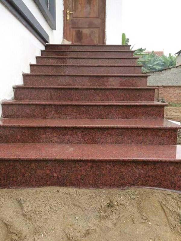 Cầu thang mẫu đá đỏ ruby