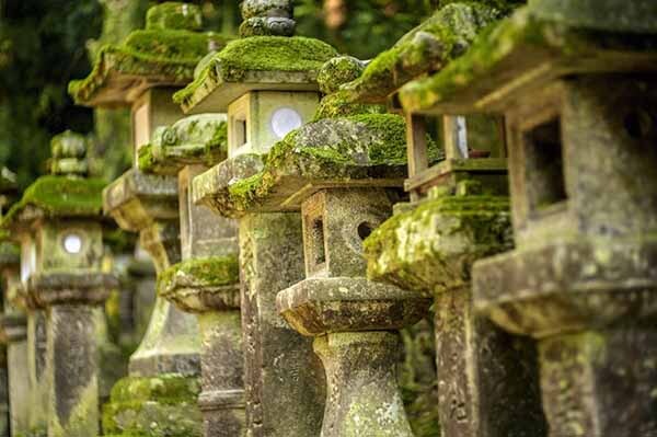 Mẫu đèn đá sân vườn kiểu Taima - ji