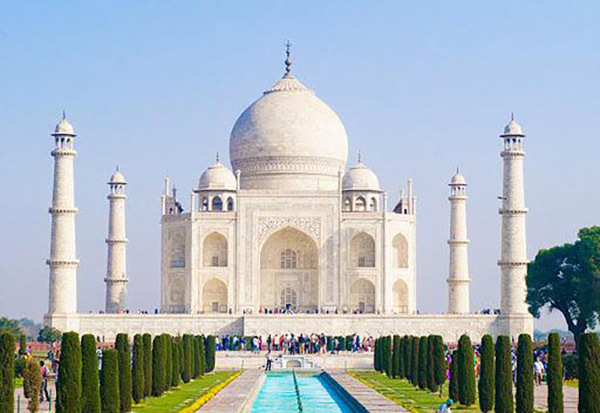 Đền thờ Taj Mahal là biểu tượng của “tinh yêu vĩnh cửu” 