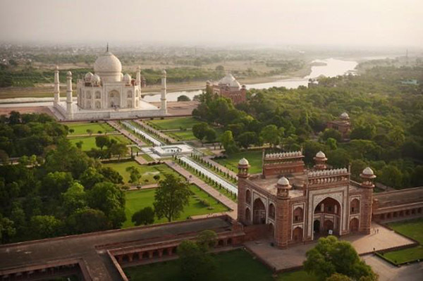 Toàn cảnh khu lăng mộ Taj Mahal