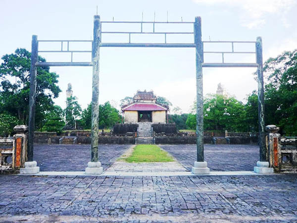 Lăng mộ vua Thiệu Trị đậm chất cổ xưa tại xứ Huế