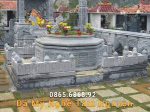 Mộ đá bát giác không mái đá xanh Thanh Hóa DTN-MDBG01