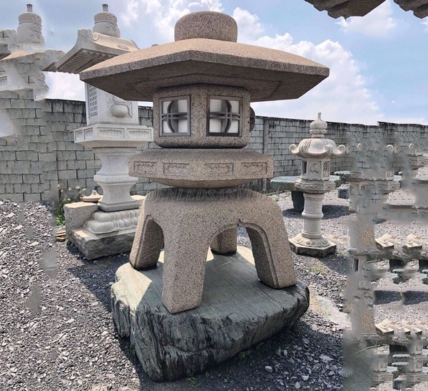 Đèn đá kiểu Taima - ji
