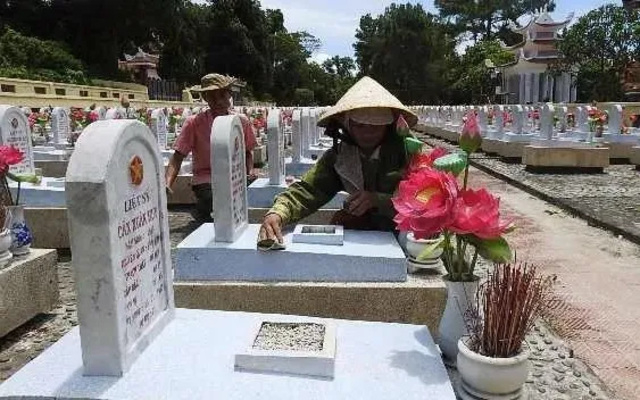 Ở nghĩa trang sẽ có người chăm sóc hàng ngày