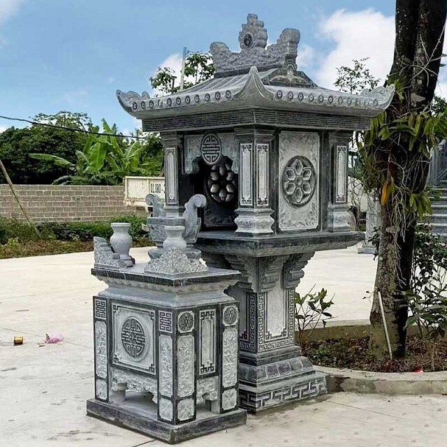 Am thờ đá vô cùng ấn tượng