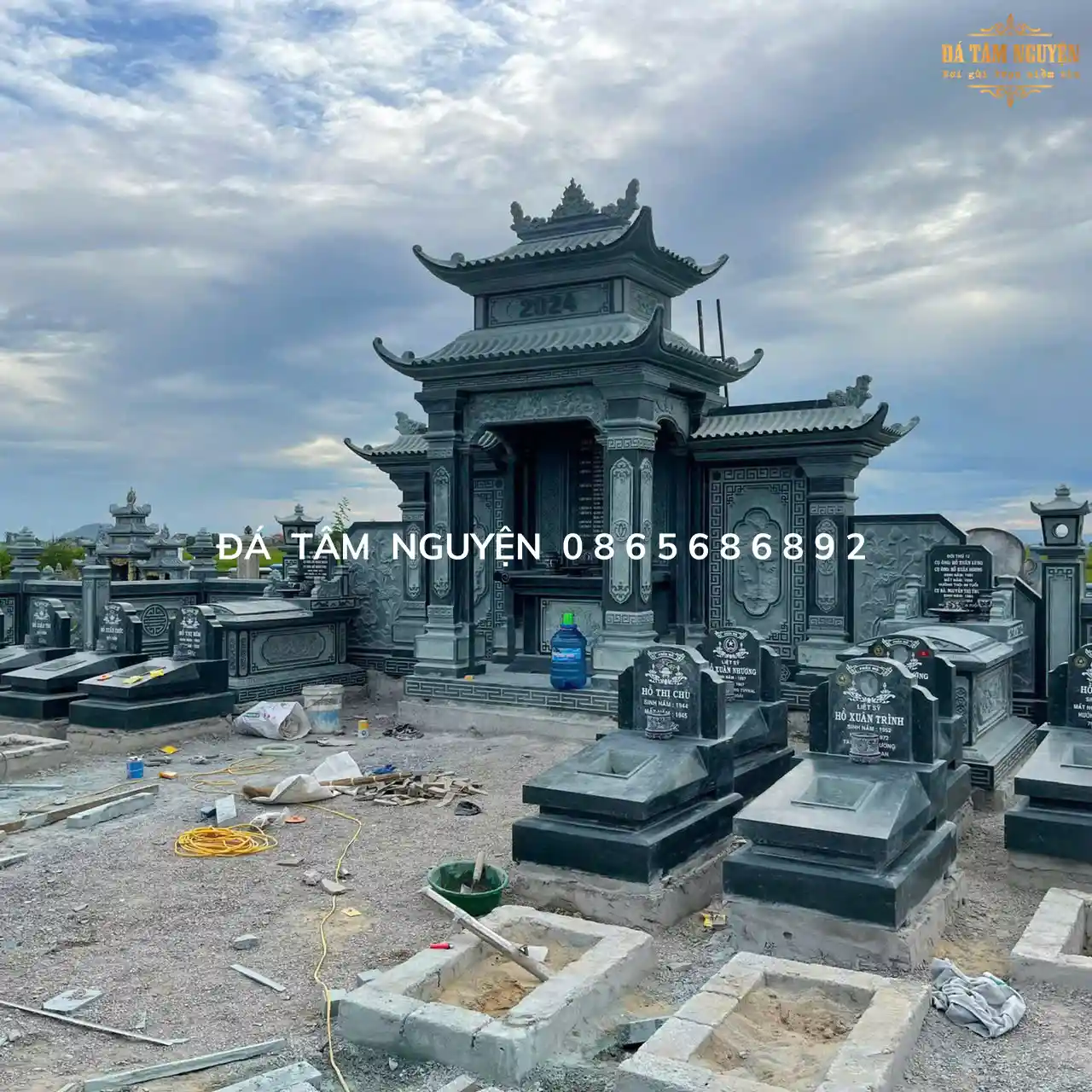 Khu Lăng Mộ Đá LMD13 – Mẫu Thiết Kế Đặc Biệt Tại Nghệ An