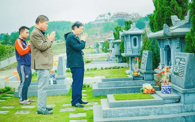 Bài văn khấn thần linh ngoài mộ
