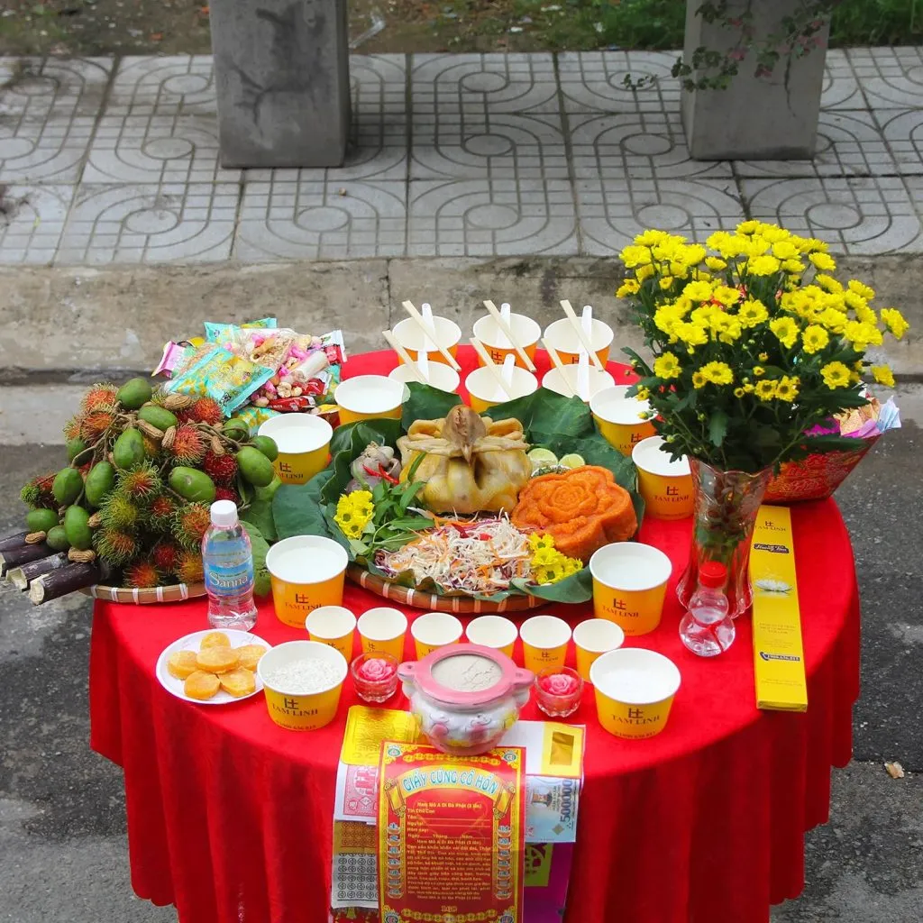 Mâm cúng cô hồn gồm những gì?