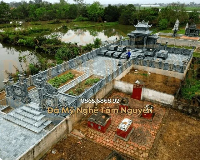 Toàn cảnh khu lăng mộ